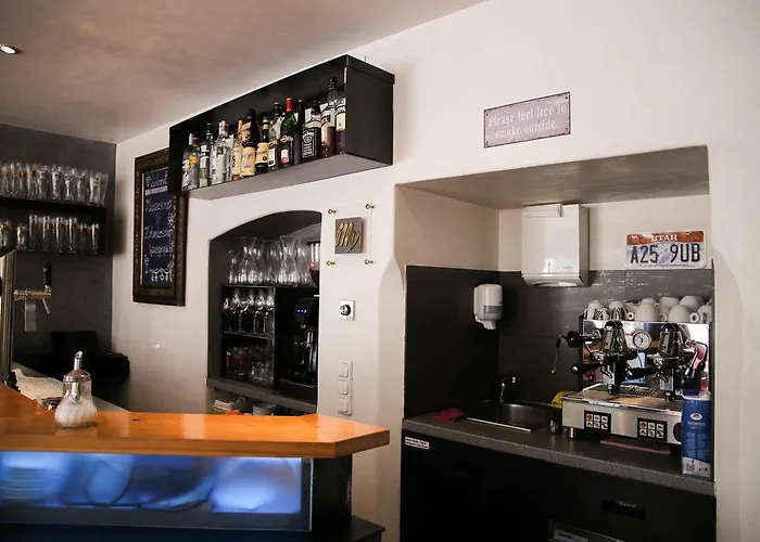 Schwarzer Adler 2* سيليان