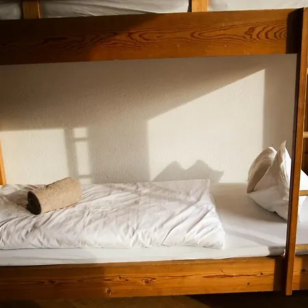 Schwarzer Adler Otel