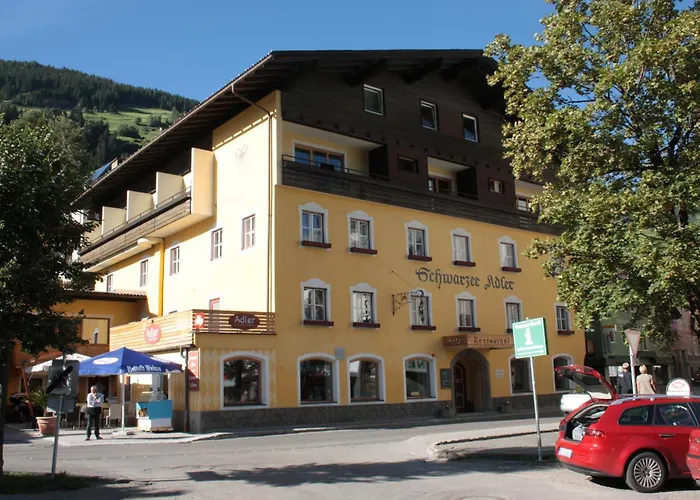 Hotel Schwarzer Adler 2*