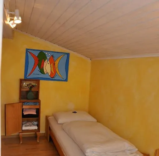 Hotel Schwarzer Adler 2*